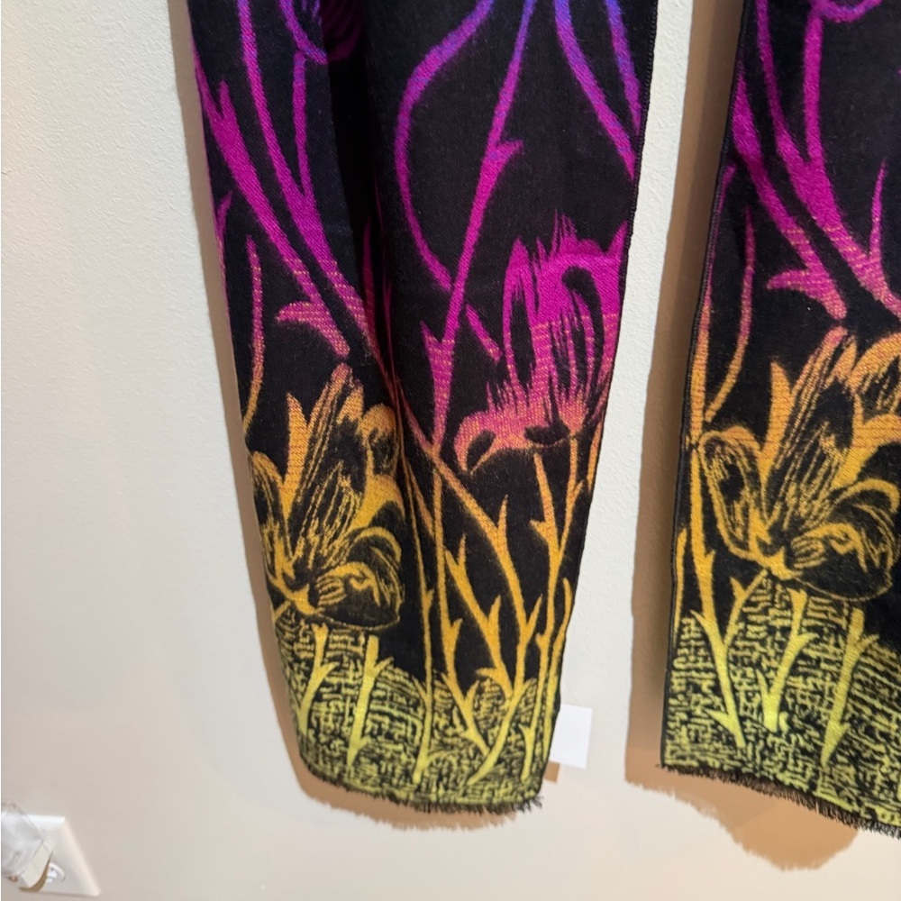NWT Scarf 100% Cashmere Rapti bold floral colorful 12x76 inches long - Picture 5 of 15